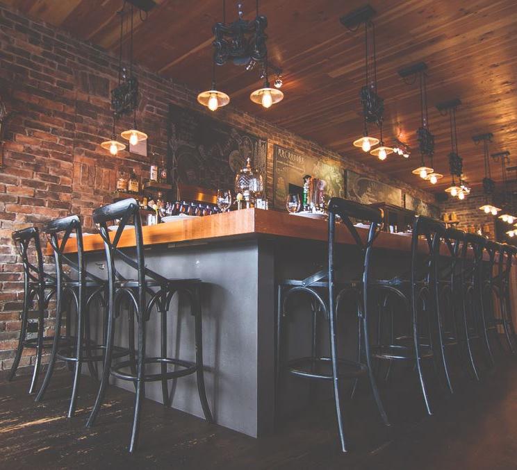 Vis a Vis bar stools